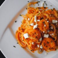 Linguine with Creamy Red Pepper Sauce