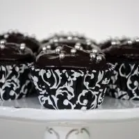 Old-Fashioned Chocolate Cupcakes with Glossy Chocolate Icing