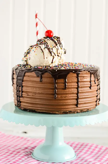 Chocolate Root Beer Float Cake