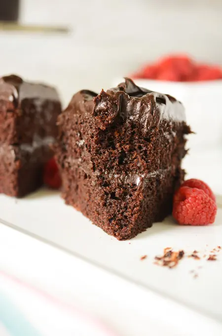 Old Fashioned Chocolate Cake