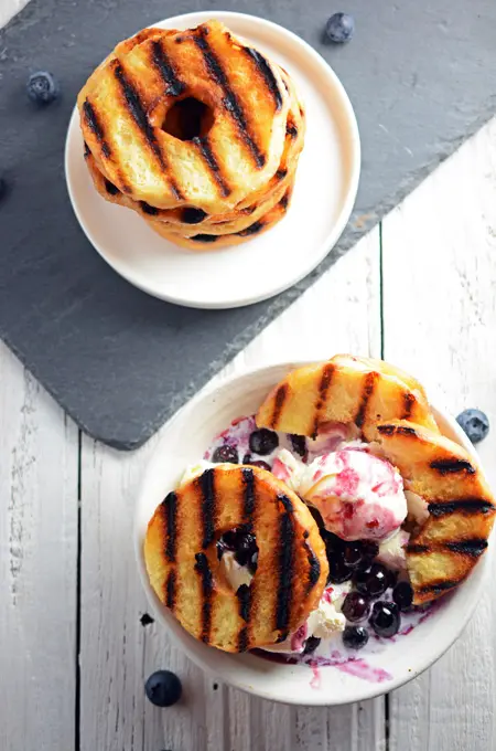 Grilled Doughnuts with Blueberry Sauce