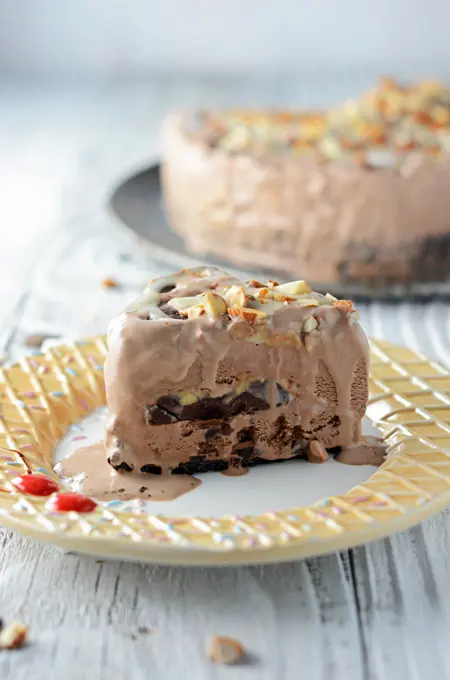 Rocky Road Sundae Pie