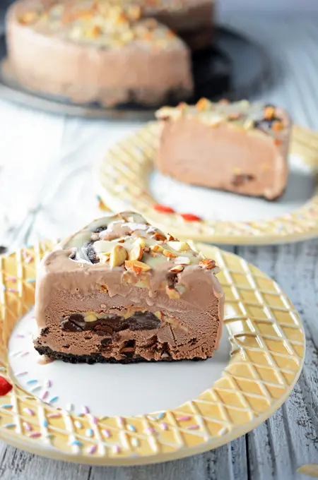 Rocky Road Sundae Pie