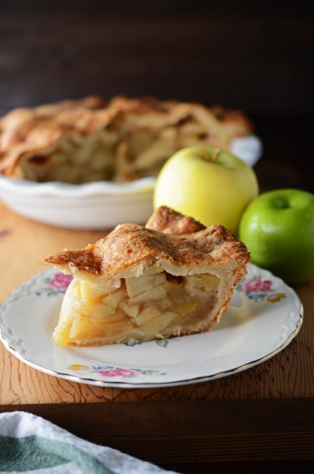 Apple Pie with Cheddar Cheese Crust | The Cake Chica