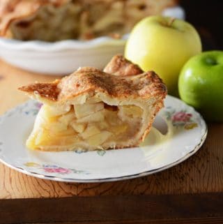 Apple Pie with Cheddar Cheese Crust - The Cake Chica