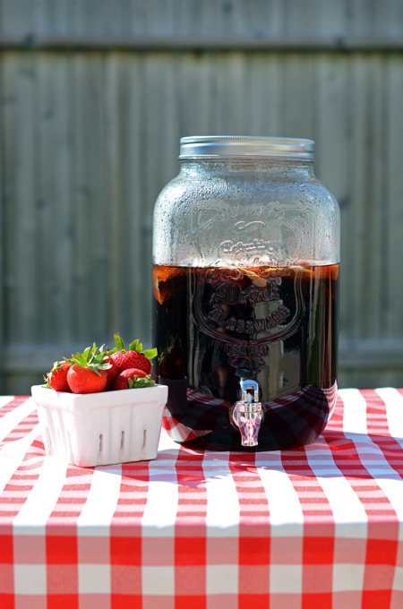 Fresh Strawberry Thyme Sun Tea - Beautiful Eats & Things