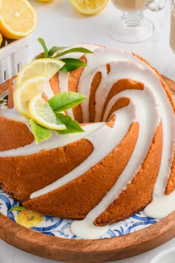 Lemon Bundt Cake cover image.