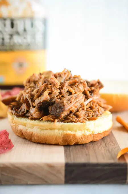 Slow Cooker Pulled Pork Sandwiches