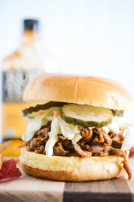 Slow Cooker Pulled Pork Sandwiches