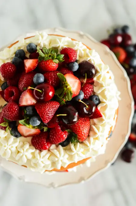 Mixed Berry Sponge Cake