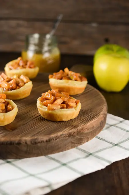 Apple Cups with Maple Toffee Sauce