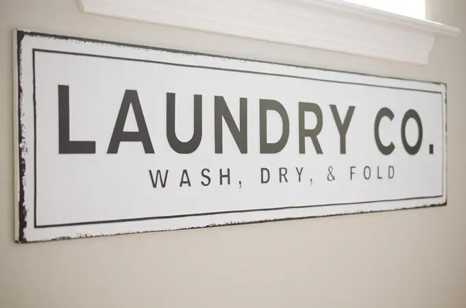 Laundry Room Makeover