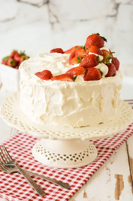 White Cake with Strawberry Filling