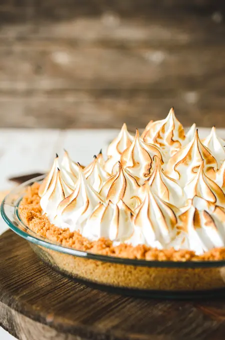 Chocolate S'mores Pie