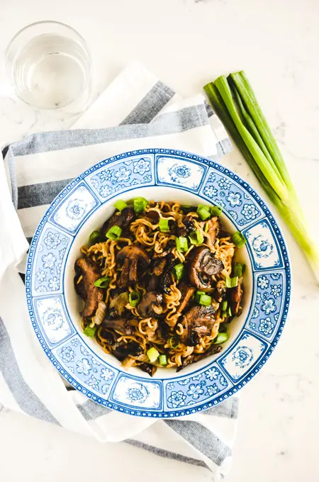 Easy Mushroom Ramen Noodles - The Cake Chica