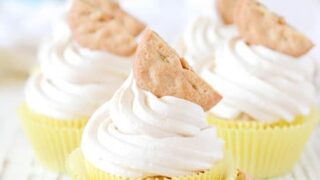 Awesome Peanut Butter Sandwich Cookie Cupcakes - The Cake Chica