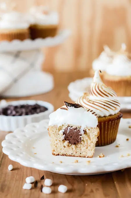 Roasted S'mores Cupcakes