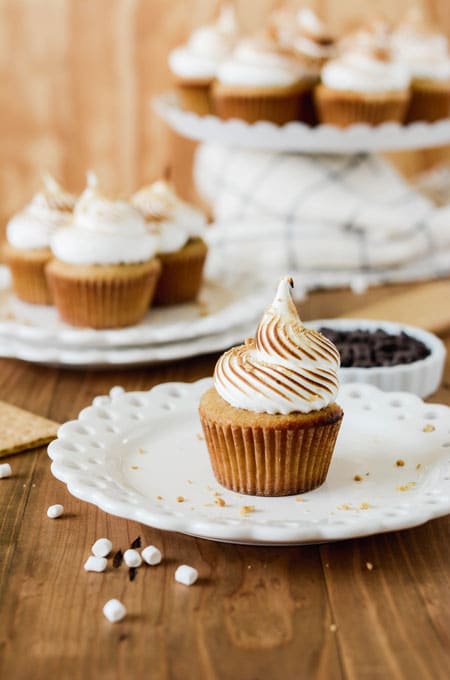 Roasted S'mores Cupcakes