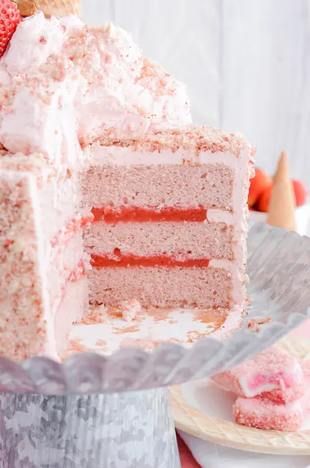 Strawberry Ice Cream Pop Cake close up of cake layers.