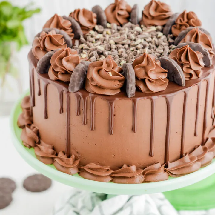 The Best Chocolate Mint Cookie Layer Cake Recipe