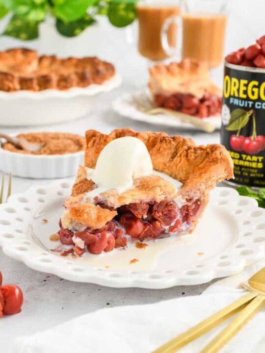 Easy Cherry Pie - The Cake Chica