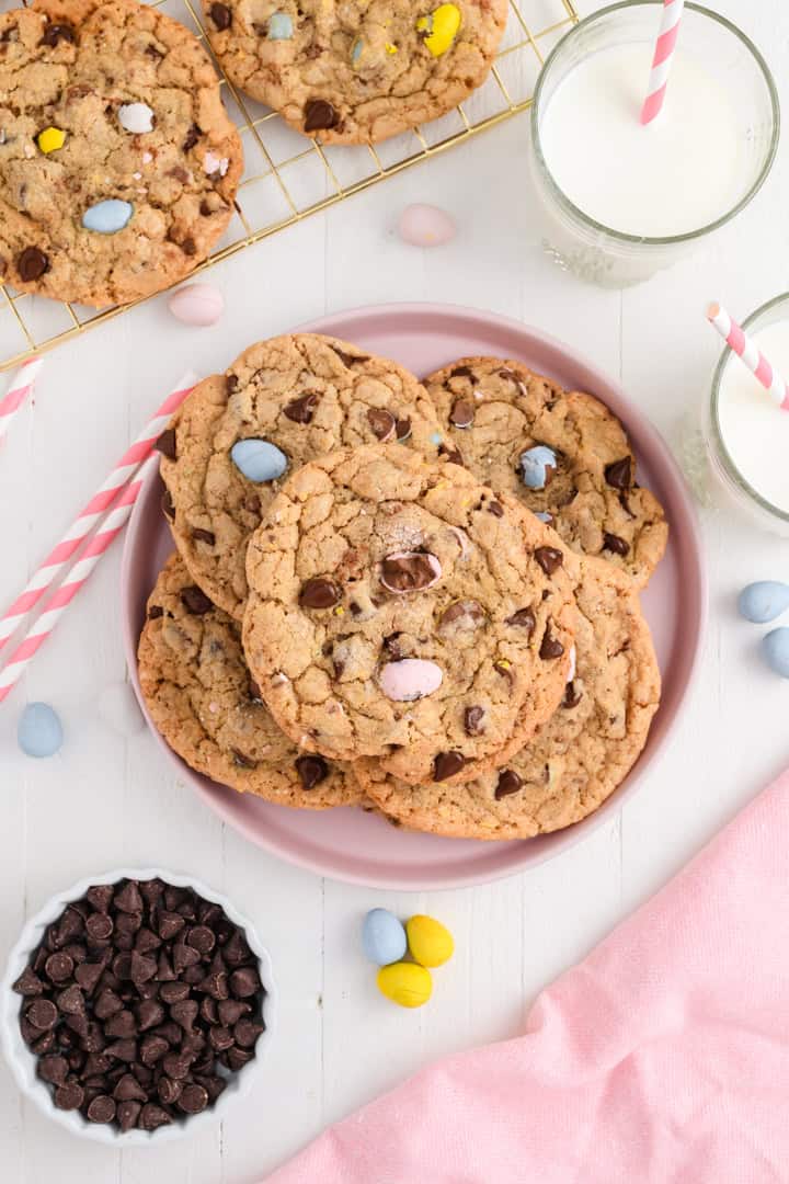 Overhead shot of Easy Easter Chocolate Chip Cookies on pink plate.
